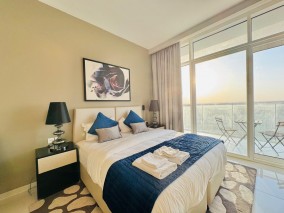 Spacious Studio - Balcony Pool Side